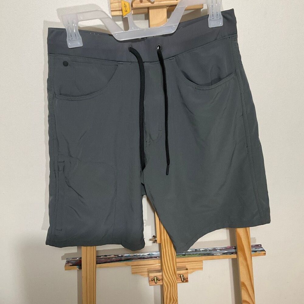 ATG by Wrangler men’s performance comfort shorts with elastic waist and adjustab